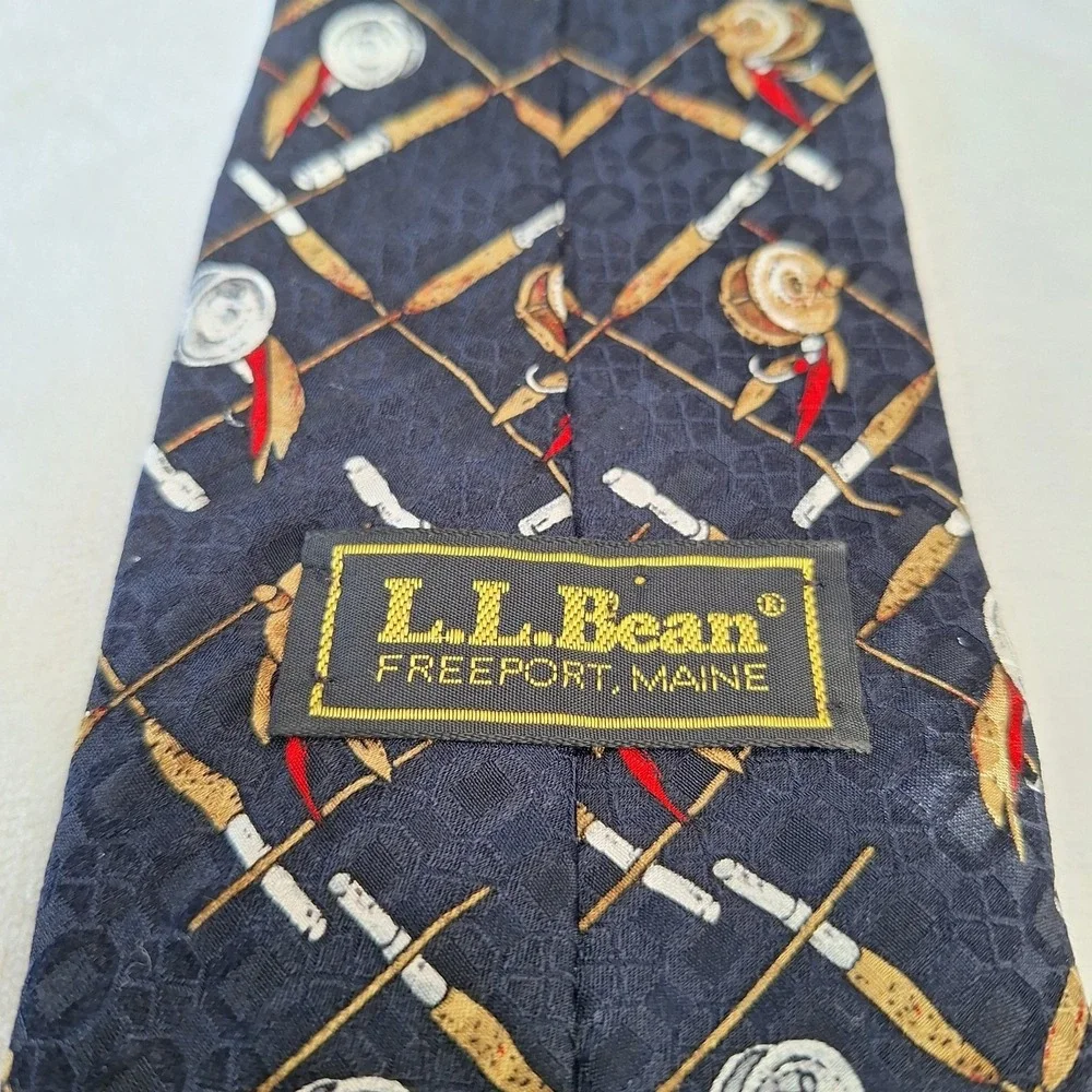 Vintage LL Bean Mens Fly Fishing Tie 100%‎ Silk Made In The USA Outdoor Gift